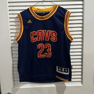 Lebron James Cleveland cavaliers jersey size youth XL